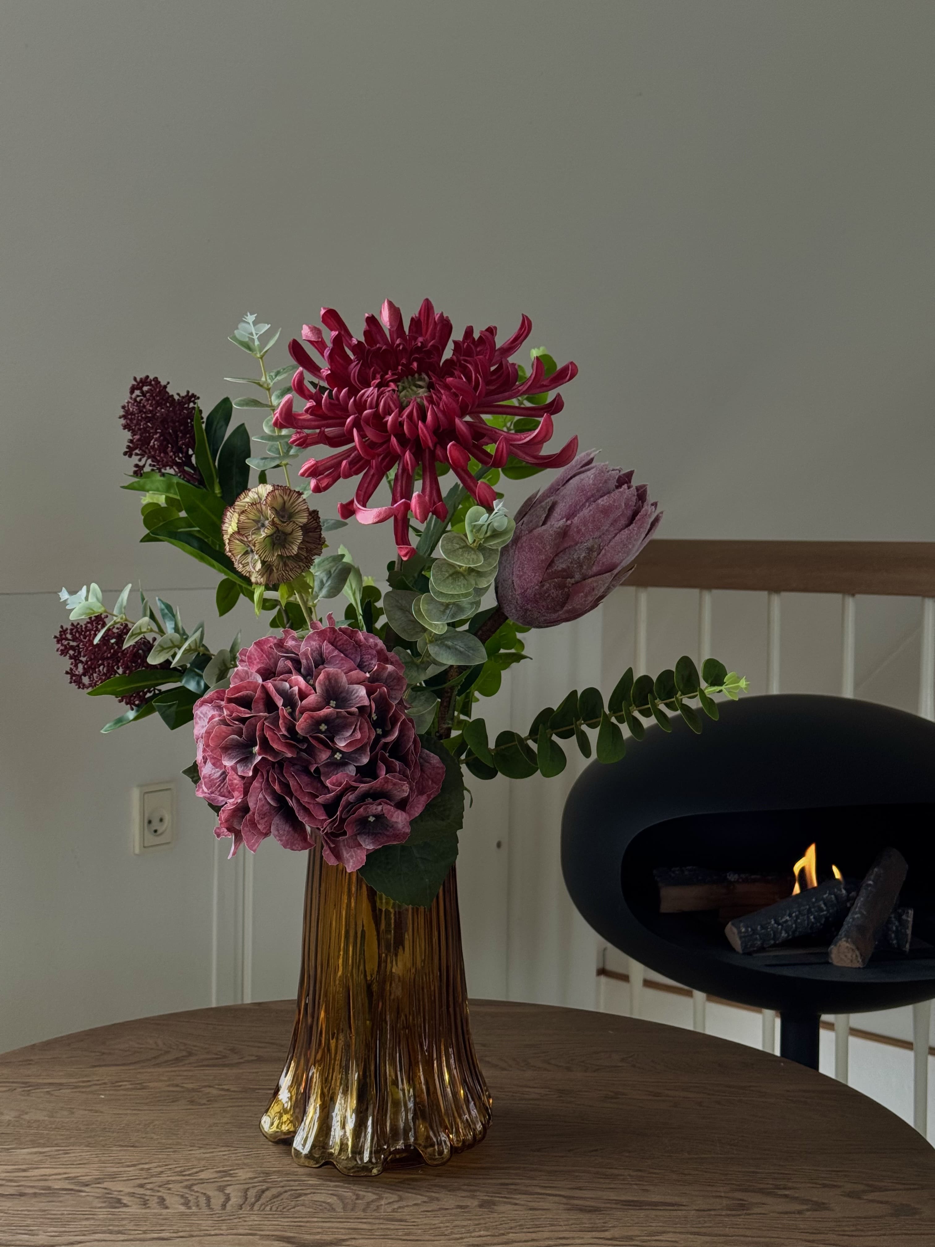 Kunstig buket - Burgundy Bloom