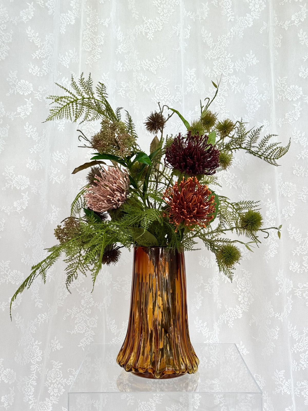 Fleuristic Earthy Feelings artificial flower bouquet with earthy-toned blooms and greenery, natural-looking decorative floral arrangement