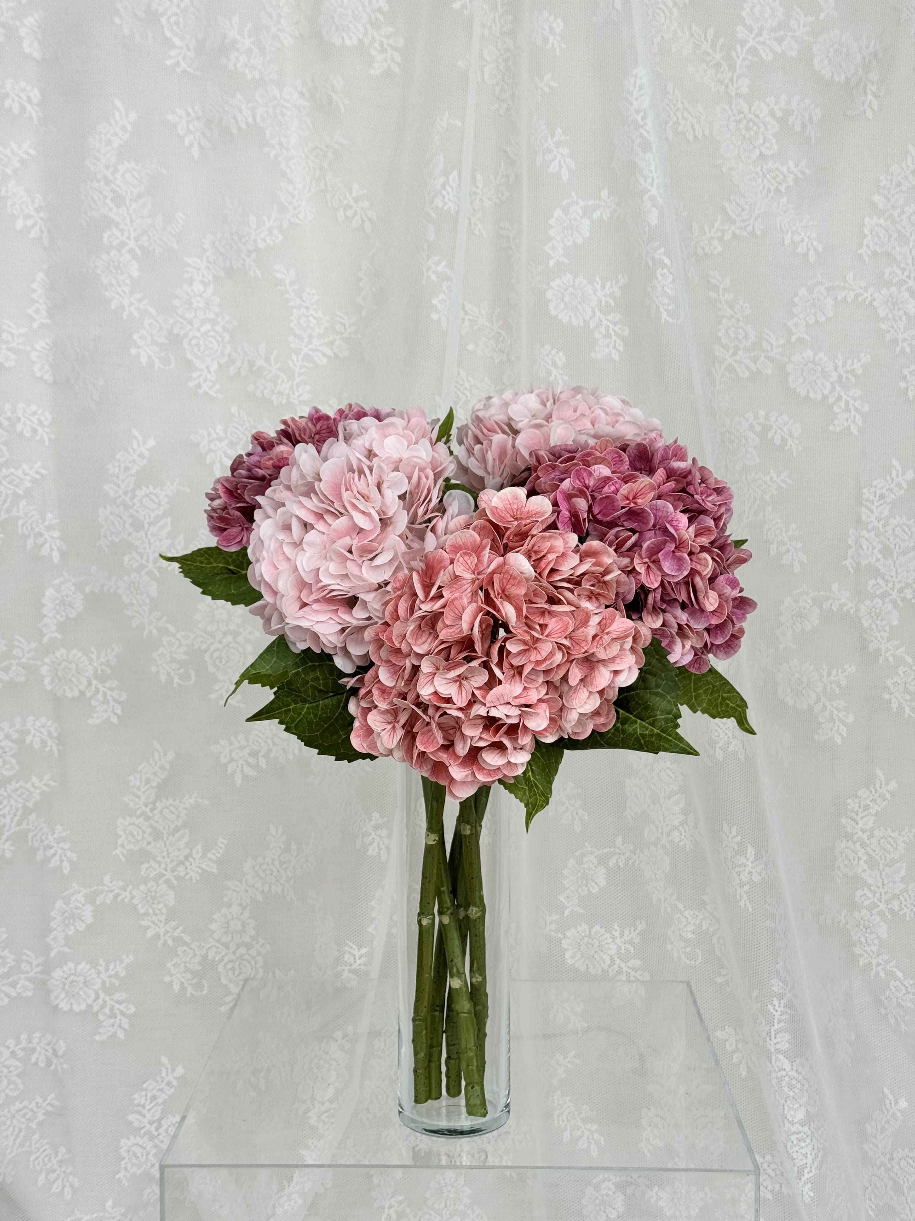 Artificial pink hydrangea flower bouquet by Fleuristic, showcasing realistic pink hydrangea blossoms for home decor.