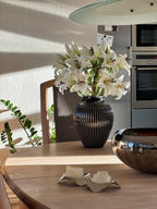 Stor hvid lilje buket